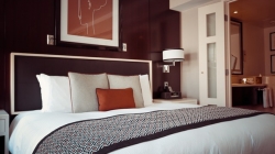 5 Ways To Make Your Room Feel Like A Hotel Suite